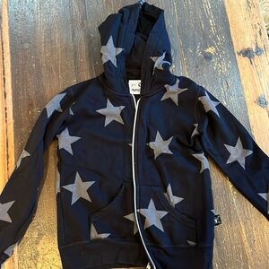 Nununu size 6-7 youth unisex hoodie